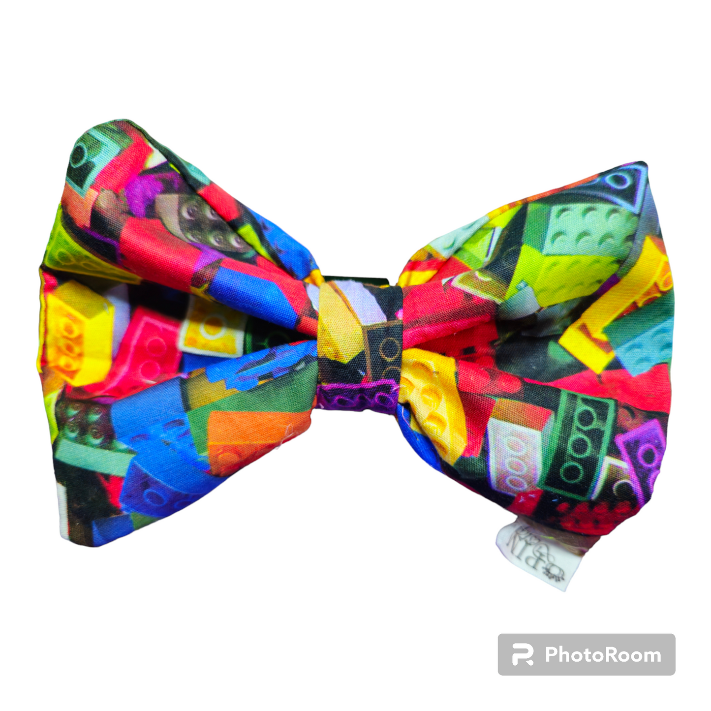 Lego-Inspired Clip-On Bowtie – Block Elegance at Your Fingertips!